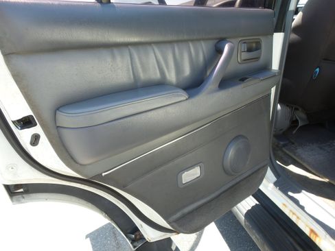 Used 1997 Toyota Land Cruiser AWD/4WD image 36