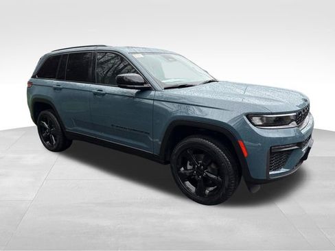 New 2026 Jeep Grand Cherokee Limited image 1