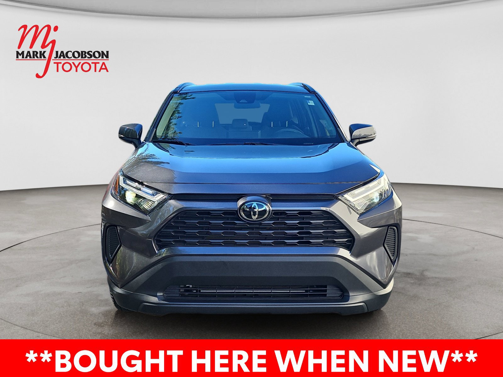 Used 2023 Toyota RAV4 XLE FWD image 3