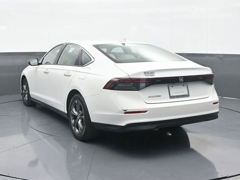 Used 2023 Honda Accord EX image 4