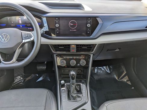 Used 2023 Volkswagen Taos SE image 16