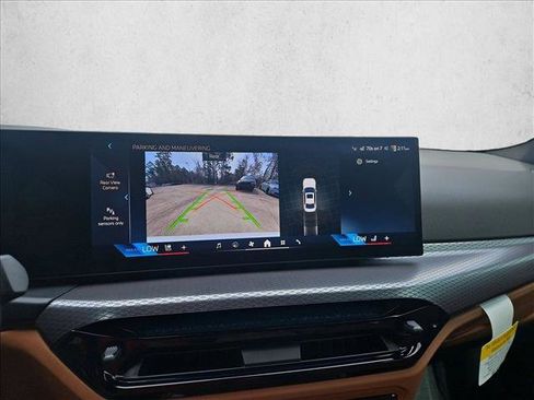 Used 2025 BMW 330i Sedan w/ M Sport Package image 14