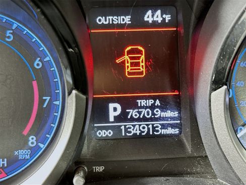 Used 2014 Toyota Corolla S image 12