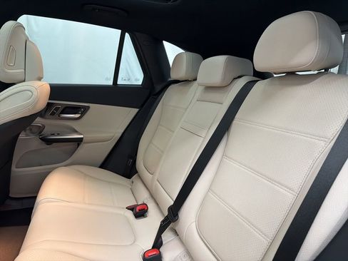 New 2026 Mercedes-Benz GLC 300 image 19