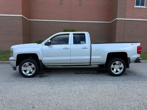 Used 2015 Chevrolet Silverado 1500 LTZ Z71 w/ LTZ Plus Package AWD/4WD image 6
