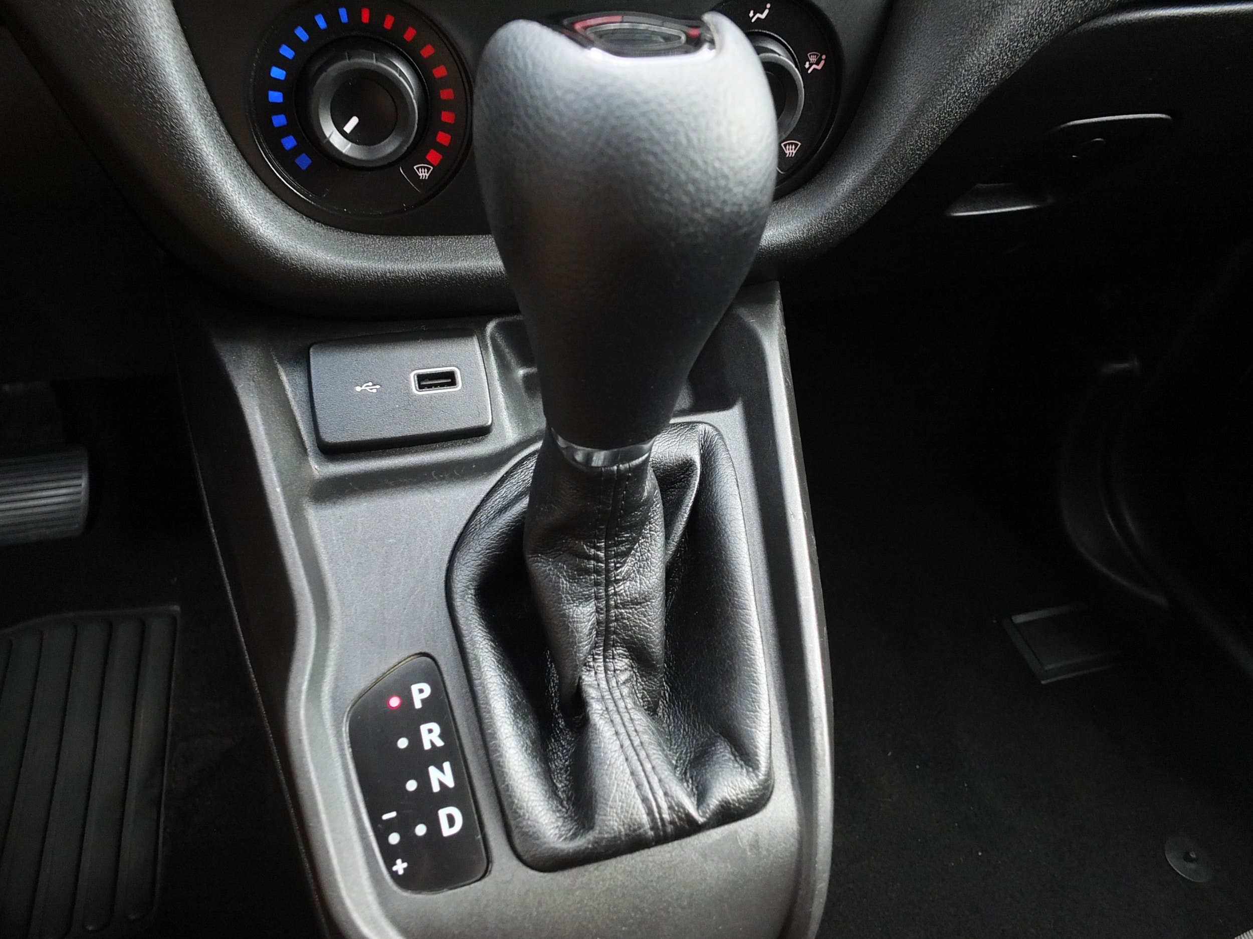Used 2022 RAM ProMaster City Tradesman FWD image 24