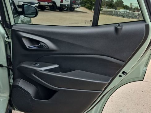 Used 2025 Chevrolet Trax ACTIV w/ Driver Confidence Package image 19