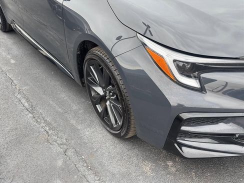 Certified 2024 Toyota Corolla SE w/ SE Package image 5