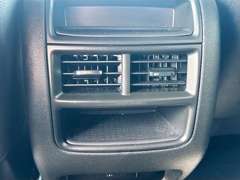 Used 2025 Cadillac XT5 Luxury FWD image 28