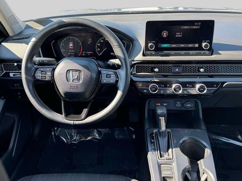 Certified 2024 Honda Civic EX image 9