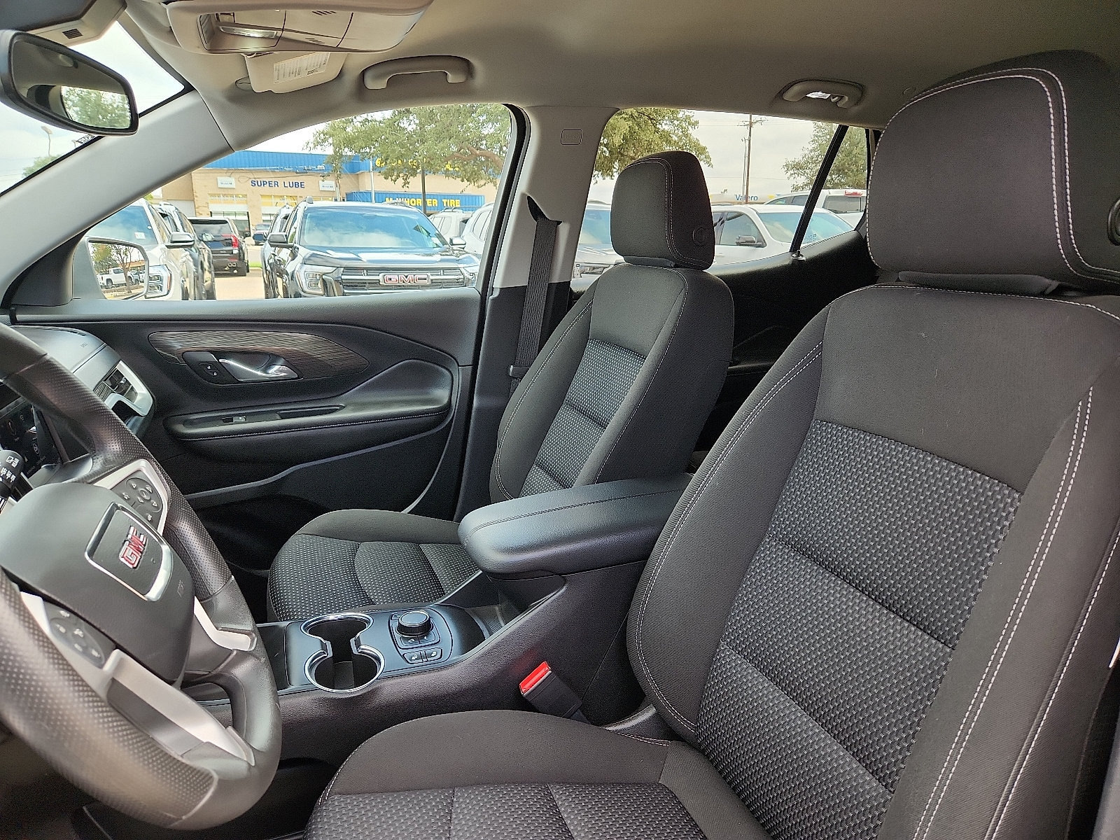 Used 2023 GMC Terrain SLE w/ Driver Convenience Package FWD image 13