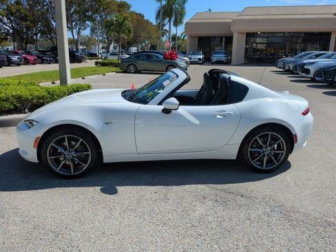 Used 2018 MAZDA MX-5 Miata RF Grand Touring image 6