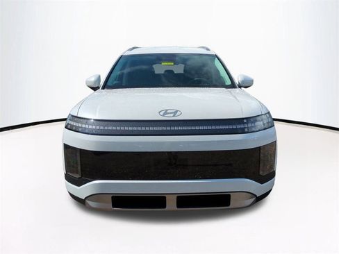 New 2026 Hyundai Ioniq 9 SE image 3