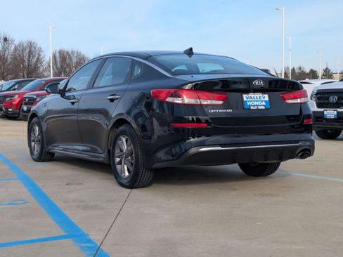 Used 2020 Kia Optima LX image 8