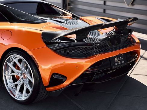 Used 2024 McLaren 750S Spider image 15