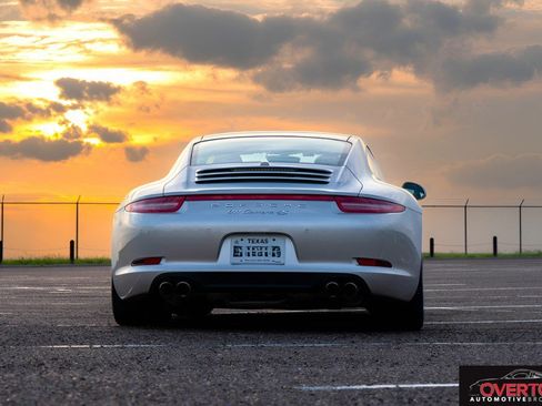 Used 2013 Porsche 911 Carrera S RWD image 3