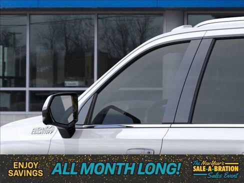 New 2025 Chevrolet Suburban High Country image 12