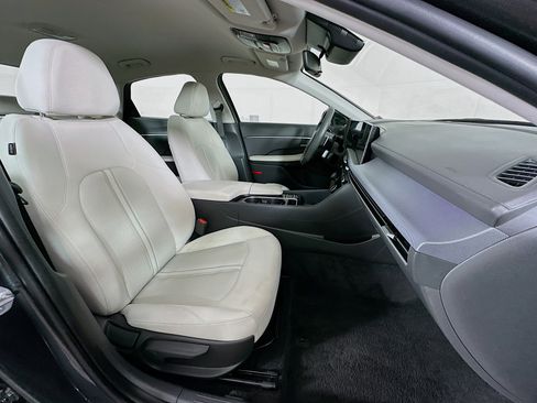 Used 2025 Hyundai Sonata SEL FWD image 30