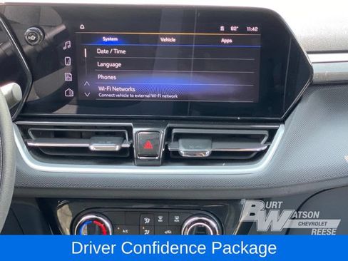 Used 2025 Chevrolet TrailBlazer LT FWD image 20