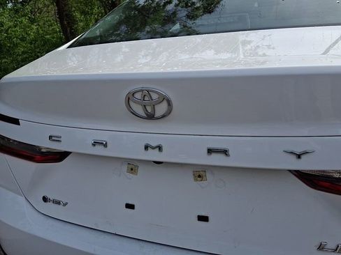 Used 2025 Toyota Camry LE image 35