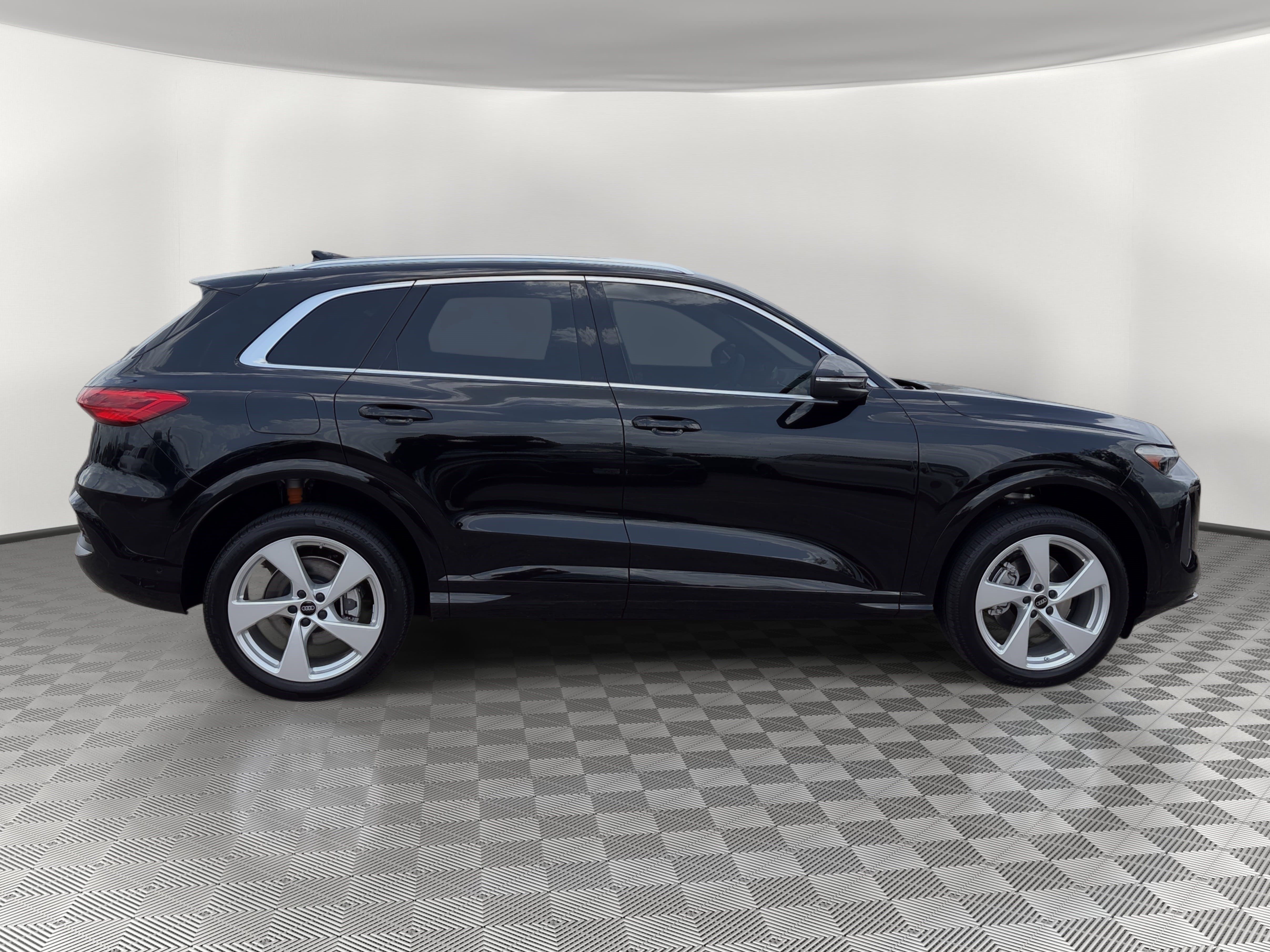 New 2026 Audi Q5 Premium Plus AWD/4WD image 8