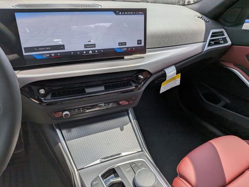 New 2026 BMW 330i Sedan w/ M Sport Package RWD image 21