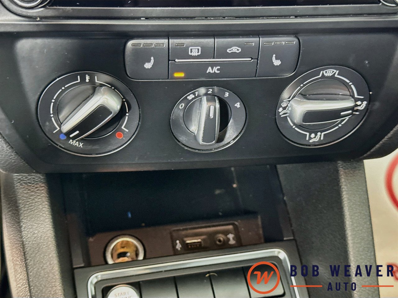Used 2017 Volkswagen Jetta SE FWD image 19