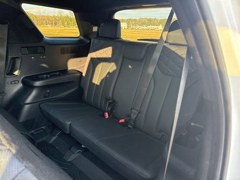 Used 2022 Hyundai Palisade Calligraphy image 13