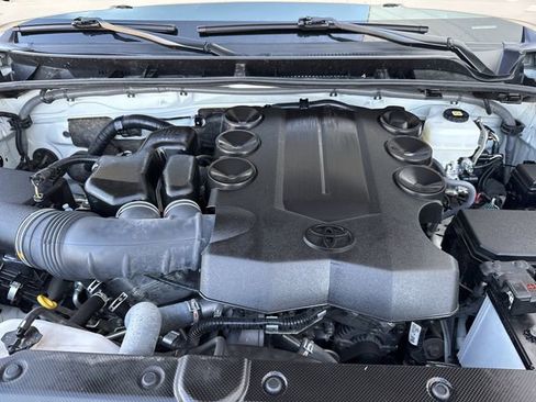 Used 2023 Toyota 4Runner SR5 Premium w/ Moonroof Package image 33