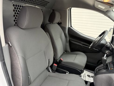 Used 2021 Nissan NV200 SV image 4