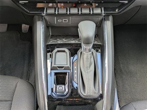 New 2025 GMC Canyon Elevation w/ Convenience Package image 16