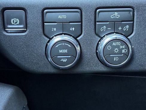 New 2026 GMC Sierra 1500 Elevation AWD/4WD image 30