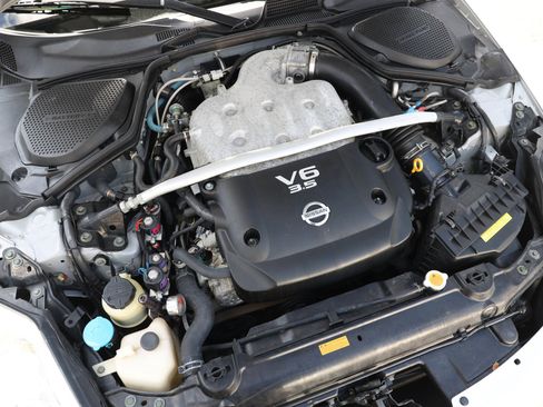 Used 2006 Nissan 350Z Coupe w/ (K96) Aerodynamics Pkg RWD image 38