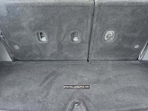 Used 2022 Hyundai Palisade Calligraphy w/ Winter Package image 18