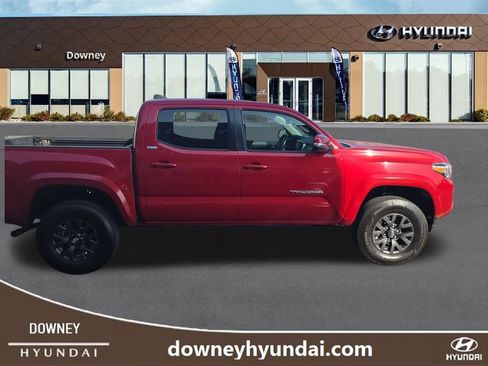Used 2023 Toyota Tacoma SR5 w/ Technology Package AWD/4WD image 6