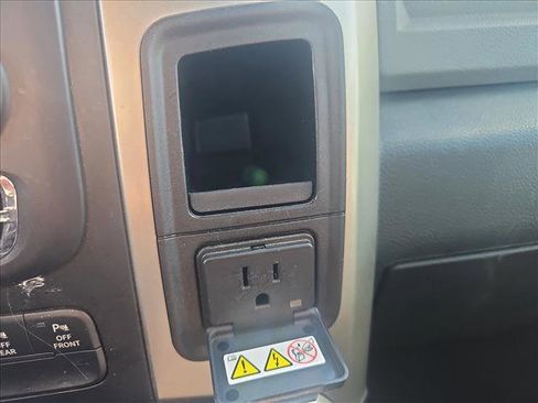 Used 2017 RAM 1500 Lone Star image 14