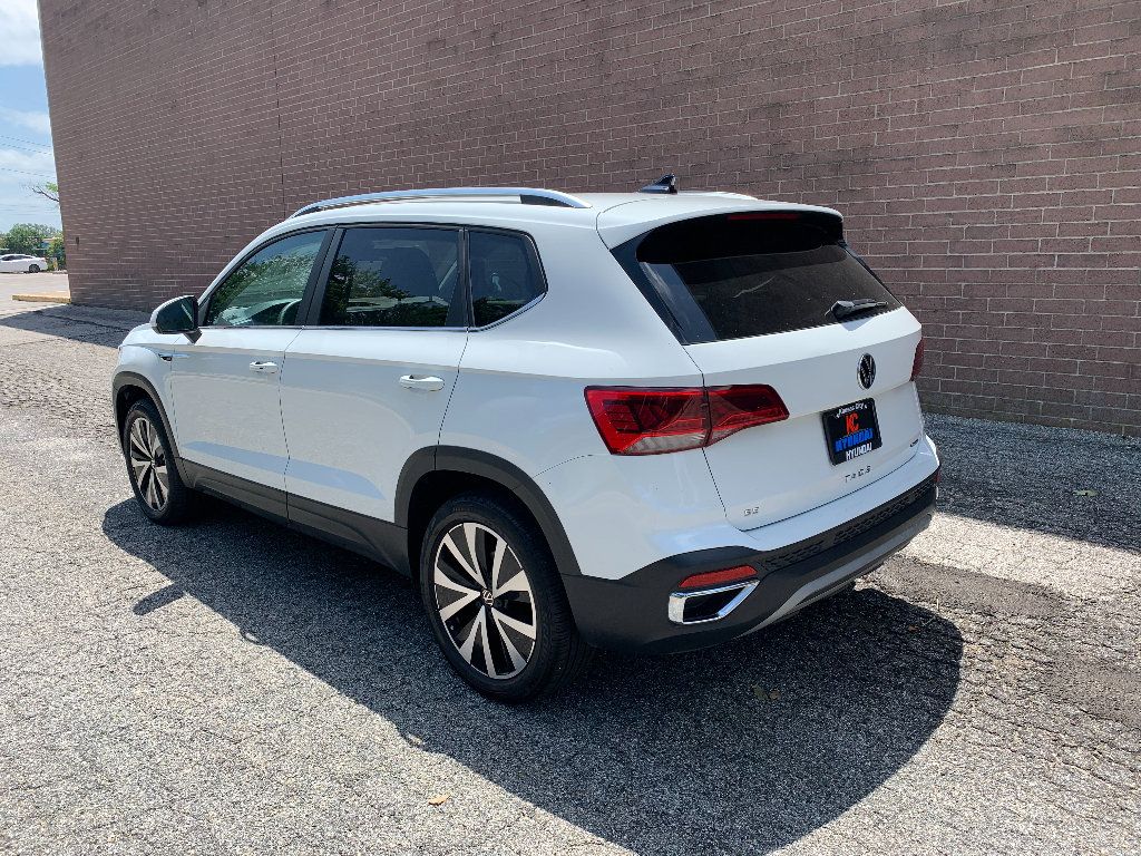 Used 2023 Volkswagen Taos SE w/ Panoramic Sunroof Package AWD/4WD image 20