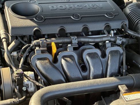 Used 2009 Hyundai Sonata GLS FWD image 12