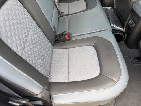 Used 2021 Chevrolet Colorado Z71 w/ Safety Package RWD image 19