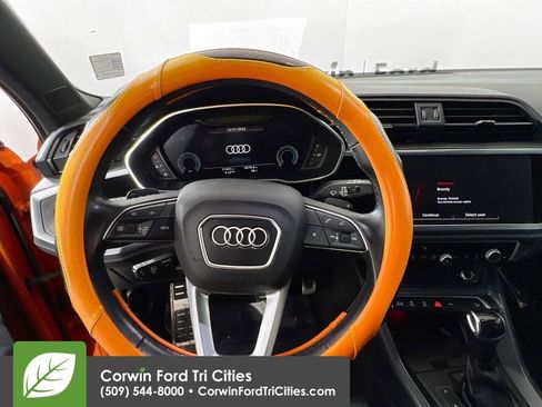 Used 2023 Audi Q3 2.0T Premium Plus w/ Premium Plus Package image 8