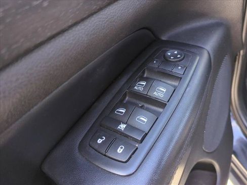 Used 2016 Jeep Grand Cherokee Laredo w/ Quick Order Package 23E RWD image 11