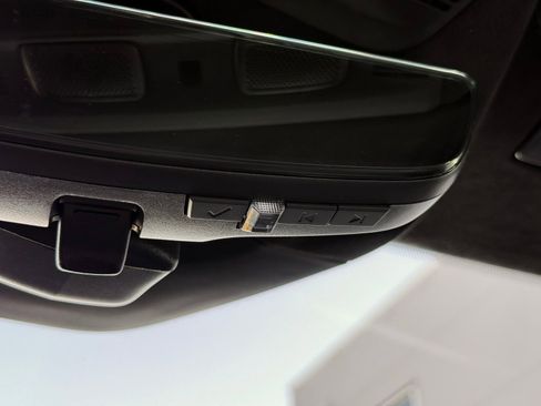 Used 2023 Chevrolet Corvette Stingray Premium Conv w/ Z51 Performance Package image 74