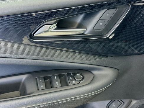 Used 2024 Chevrolet Blazer EV LT AWD/4WD image 19