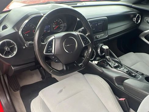 Used 2020 Chevrolet Camaro LT image 23
