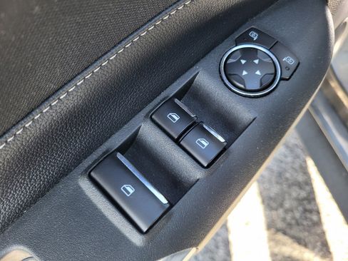 Certified 2019 Ford Mustang Convertible image 16