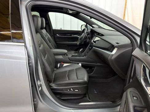 Used 2024 Cadillac XT5 Premium Luxury w/ LPO, Floor Liner Package AWD/4WD image 25