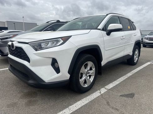 Used 2021 Toyota RAV4 XLE w/ XLE Grade Weather Package image 1