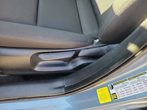 Used 2023 Toyota Corolla LE image 10