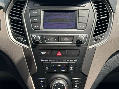 Used 2017 Hyundai Santa Fe Sport image 31