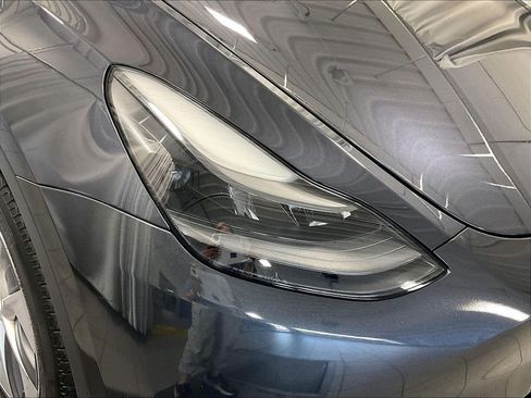 Used 2024 Tesla Model Y Long Range AWD/4WD image 33